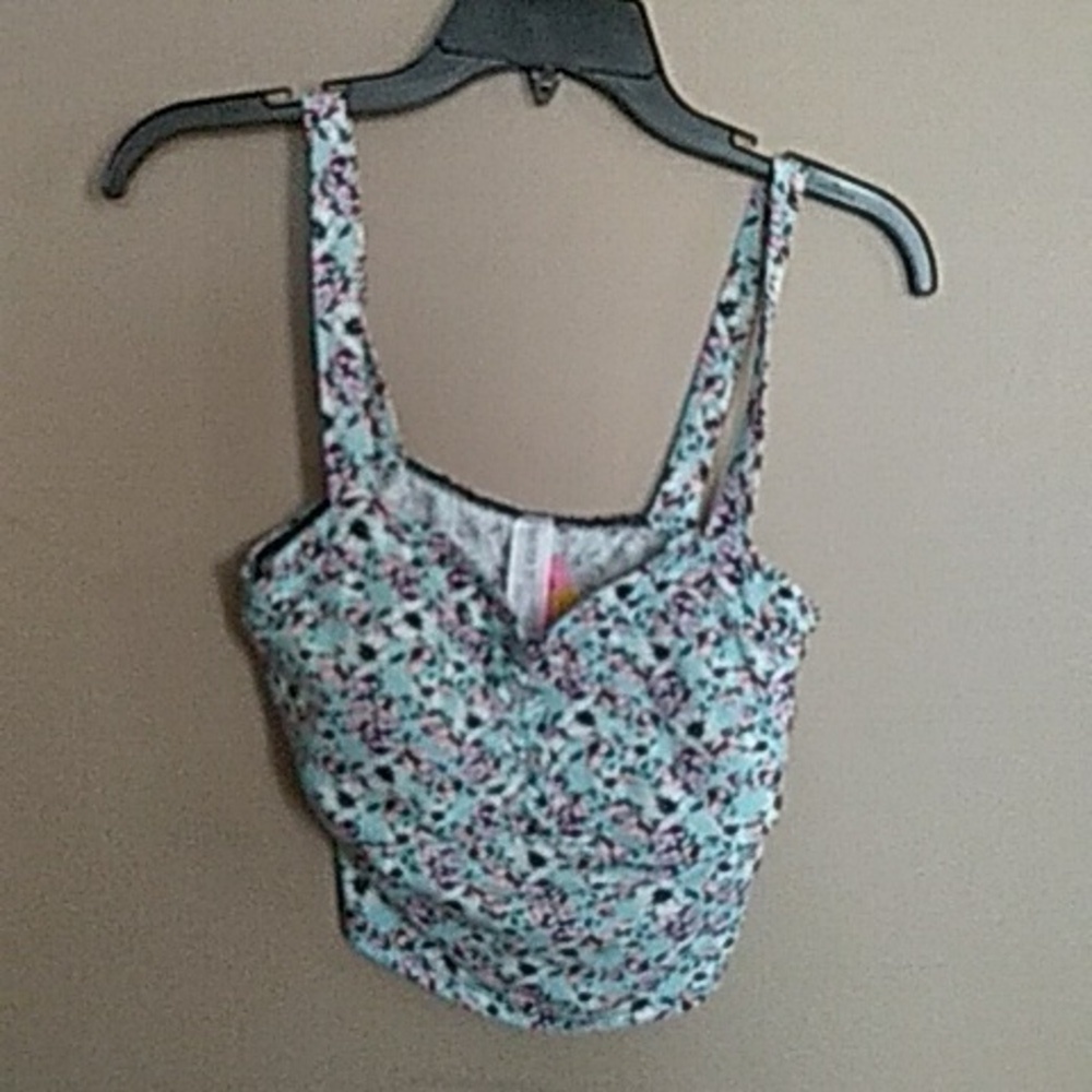Forever 21 crop top size large